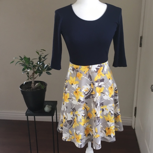 Filly Flair Dresses & Skirts - Fabulous Fall Dress: Comfy, professional, CUTE!